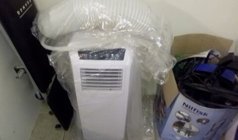 Climatiseur Portable Blanc avec Commande Numérique 60 Villeneuve-lès-Béziers (34)