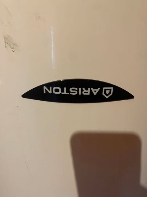 Chauffe eau 150 l 80 Corbi�res (04)