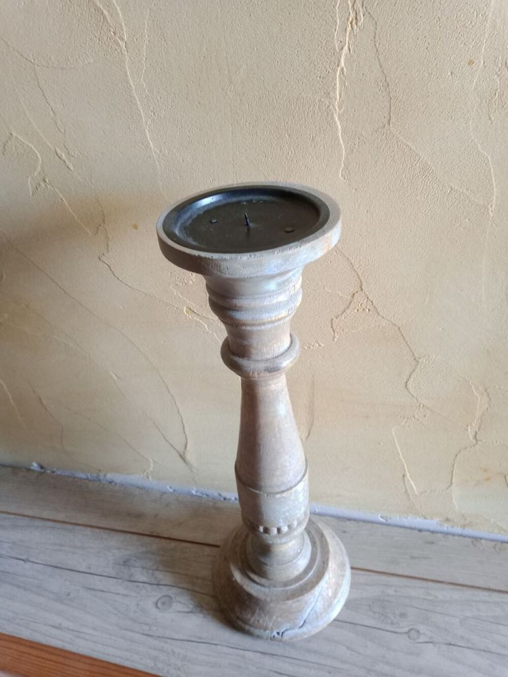 Grand bougeoir en bois avec plateau m&eacute;tal avec pointe Décoration