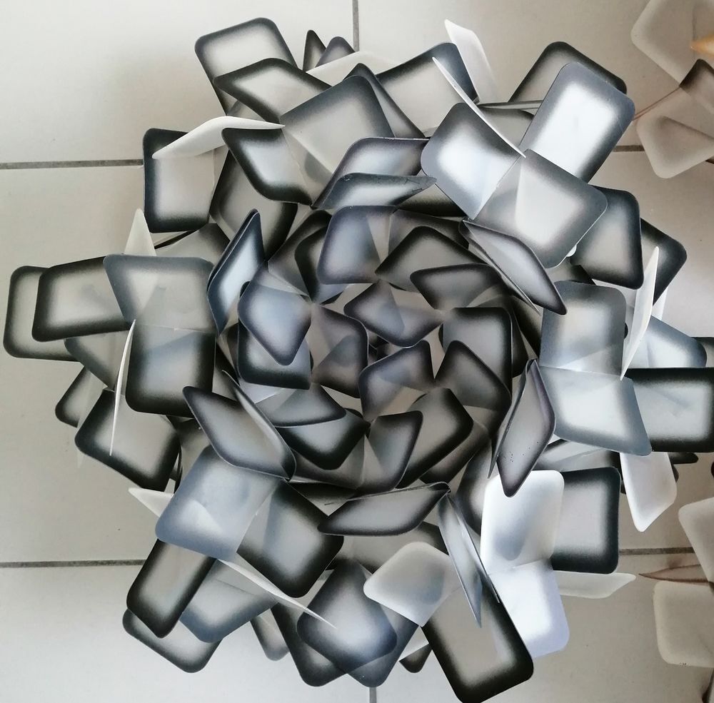 Tr&egrave;s beau plafonnier Clizia Décoration