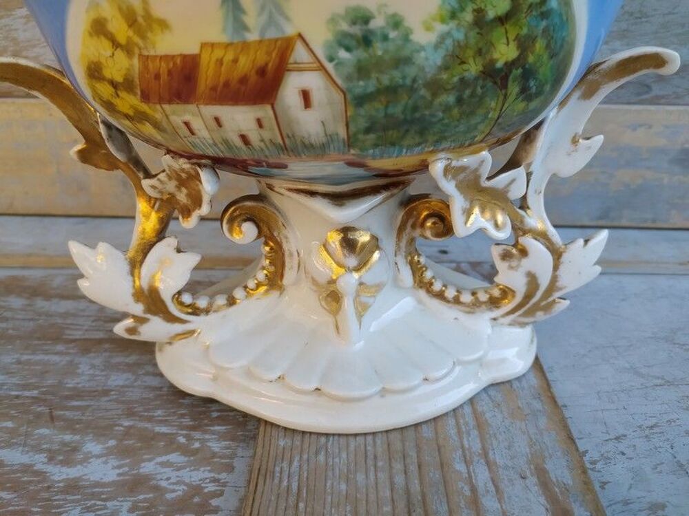Grand Vase de Mari&eacute;e Porcelaine de Paris D&eacute;cor Peint XIXe 
