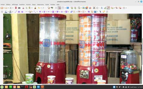 distributeurs de pringles ( chips ) 0 26460 Bourdeaux