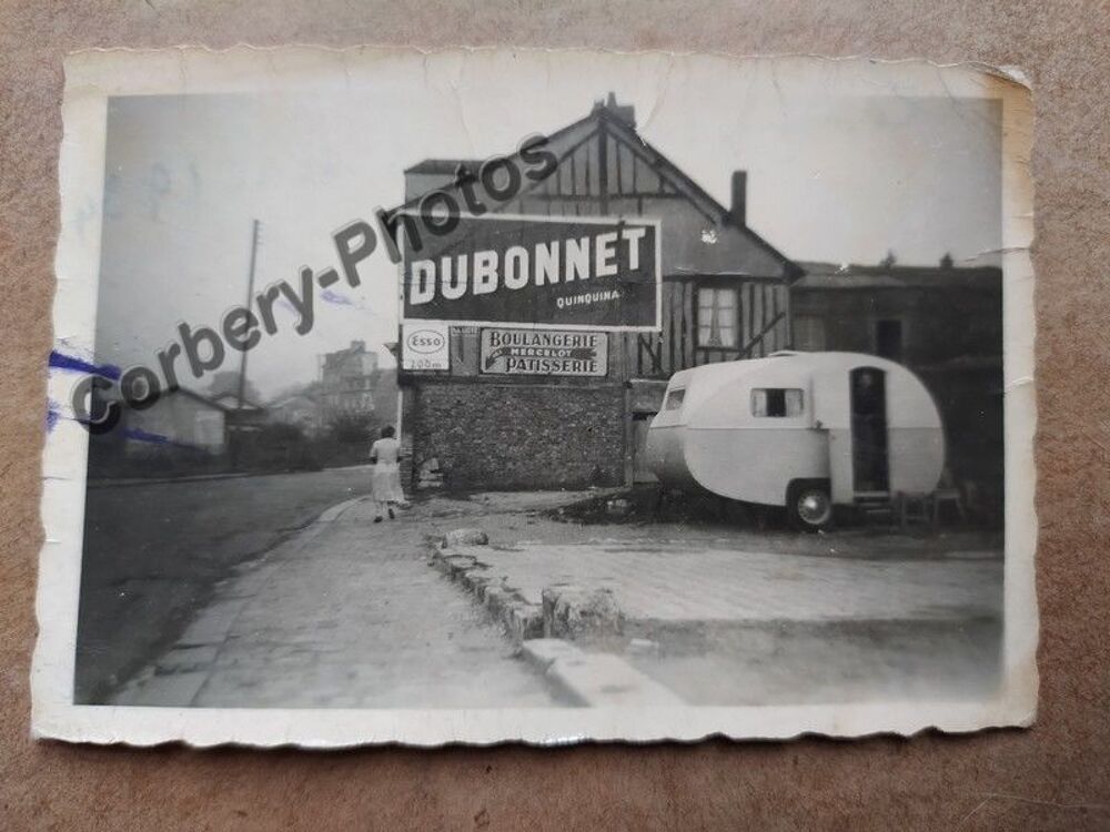 Lisieux (14) Photographie Publicitaire Quinquina Dubonnet 