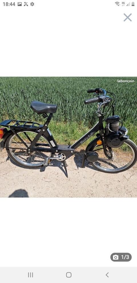 recherche un  velo solex 49 cm3  3800 a renover Meulan (78)
