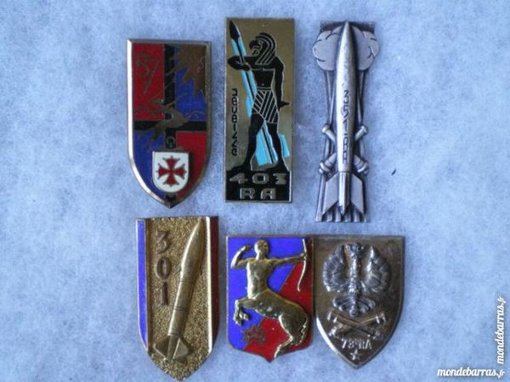 MILITARIA Insignes d'Artillerie 