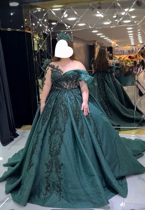 Robe de soire princesse Fianaille avec couronne 1200 Gleiz (69)