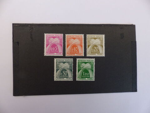 TIMBRES  TAXE  90 / 94  NEUFS **  COTE  70 € 11 Le Havre (76)