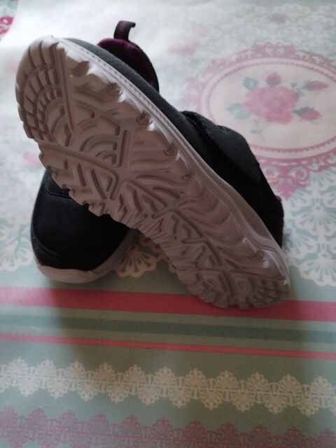 Baskets - Mixtes   Neuves 7 Meximieux (01)