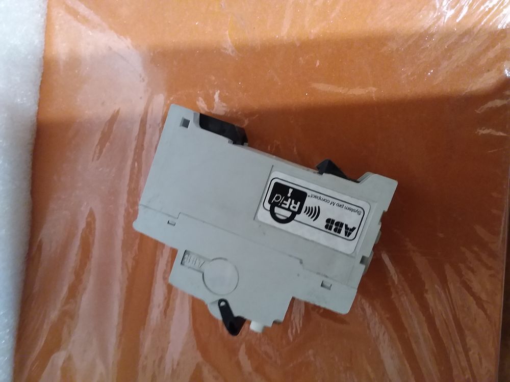 ABB disjoncteur diff&eacute;rentiel ds201l REFERENCE 471012 Bricolage