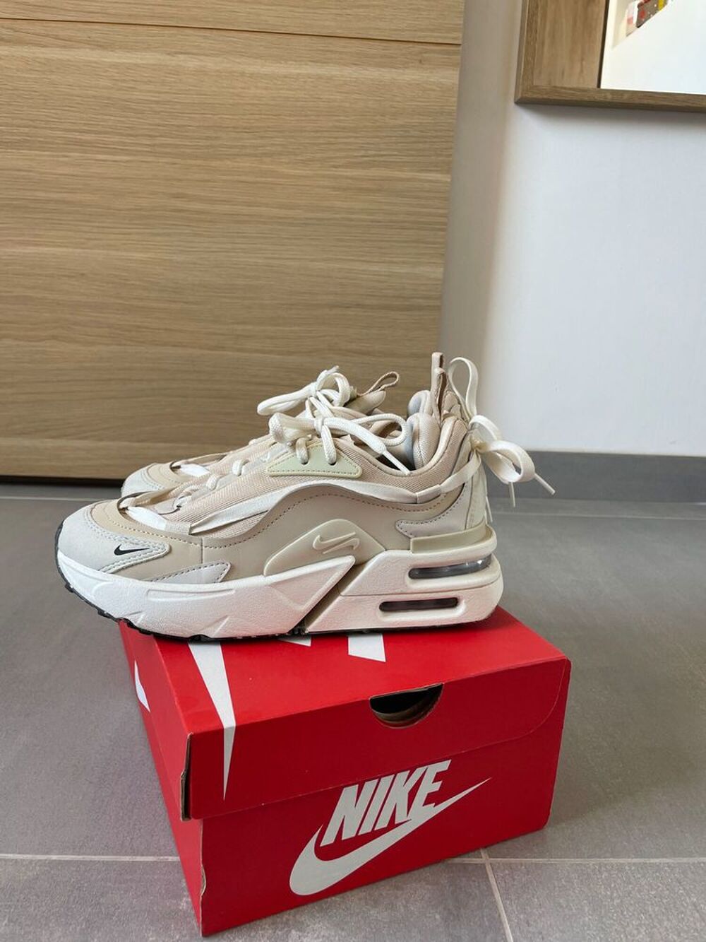 Air Max Furyosa beige Chaussures