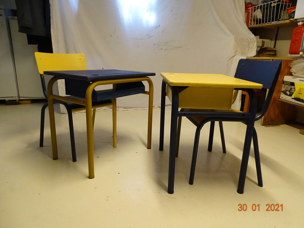 Tables et chaises d'&eacute;cole Meubles