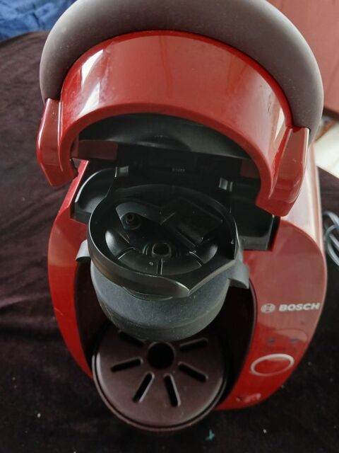 cafetire  tassimo ? Coloris rouge 15 Mdis (17)