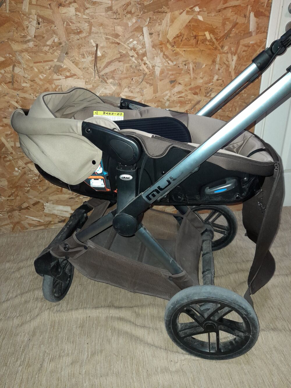 Poussette JANE MUMM Marron Puriculture