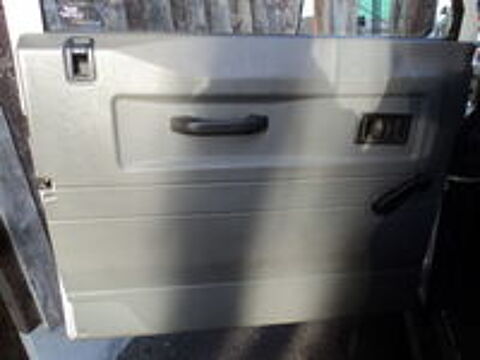 Defender 110 Td5 2001 occasion 78610 Le Perray-en-Yvelines