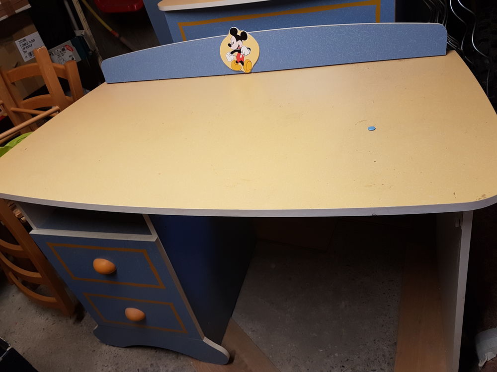 Vend chambre Mickey Meubles