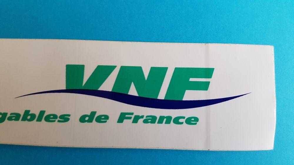 AUTOCOLLANT V N F 