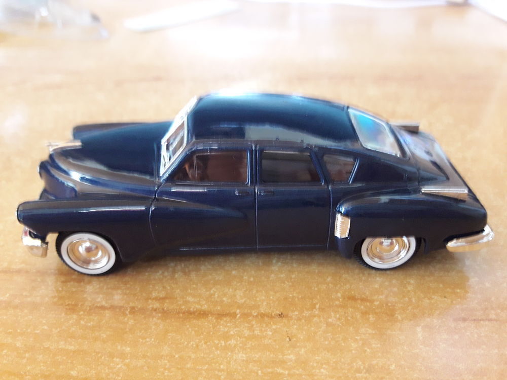 Tucker 1/43 + fascicule n&deg; 35 + boitier solido 