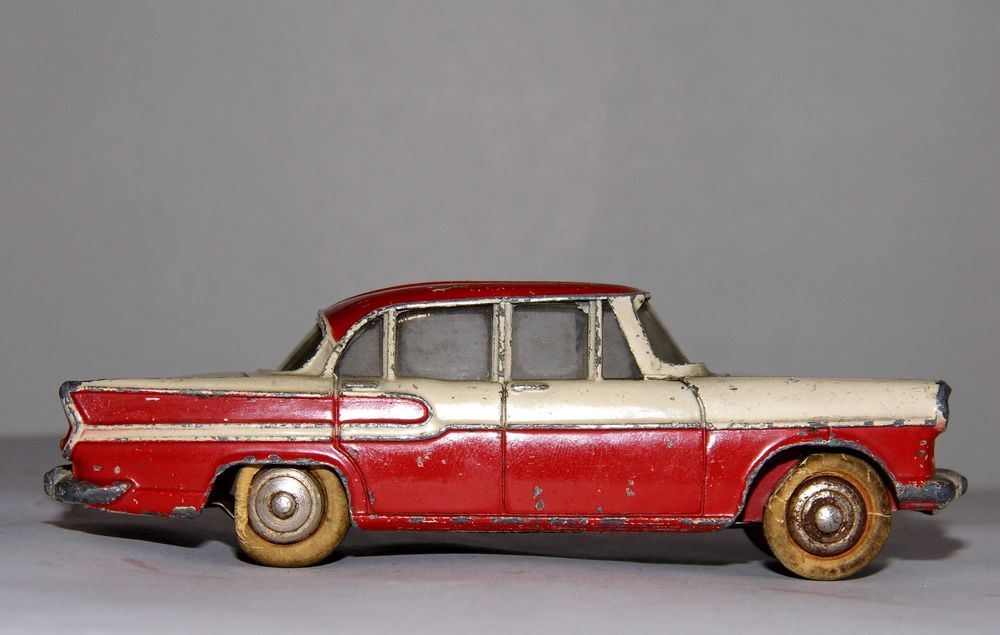 Dinky toys SIMCA CHAMBORD VEDETTE MECCANO 24K voiture collection vintage jouet ancien 