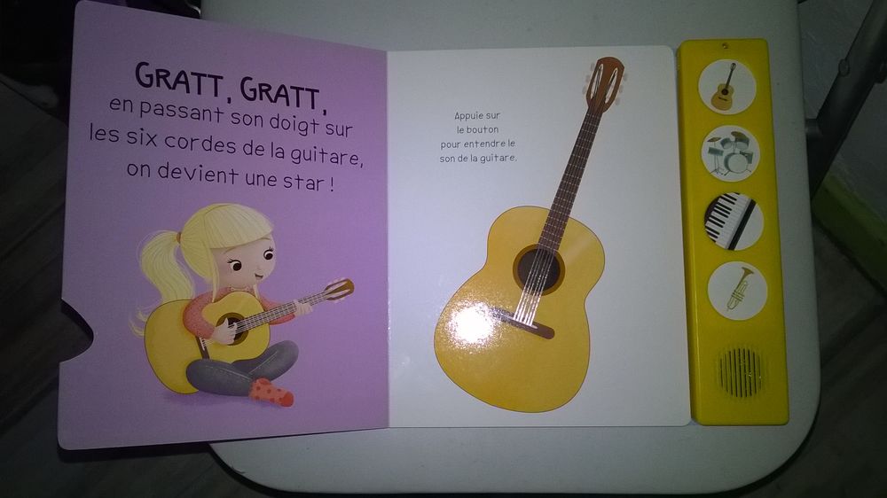 Livre enfants
Neuf
les instruments de musique
Jeux / jouets