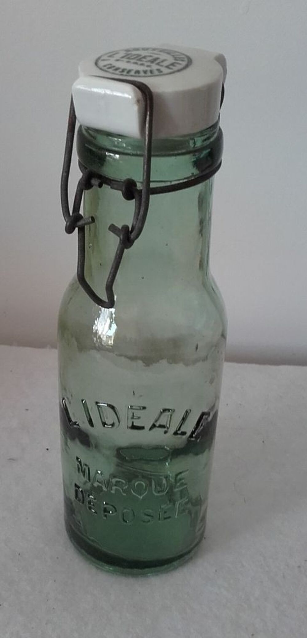 Ancienne bouteille verre de conserve L'id&eacute;ale 