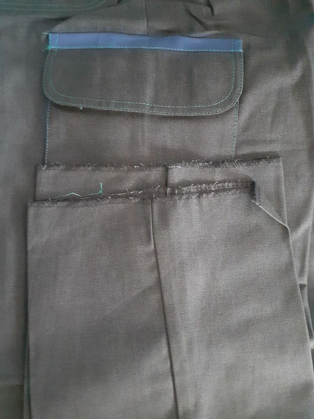 Pantalon de travail neuf avec ourlet long taille 46 Vtements