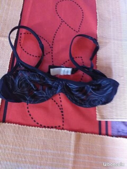 SOUTIEN GORGE POITRINE 85B VARIANCE 1 Chaumont (52)
