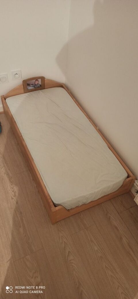 lit enfant et matelas 100 Chtellerault (86)