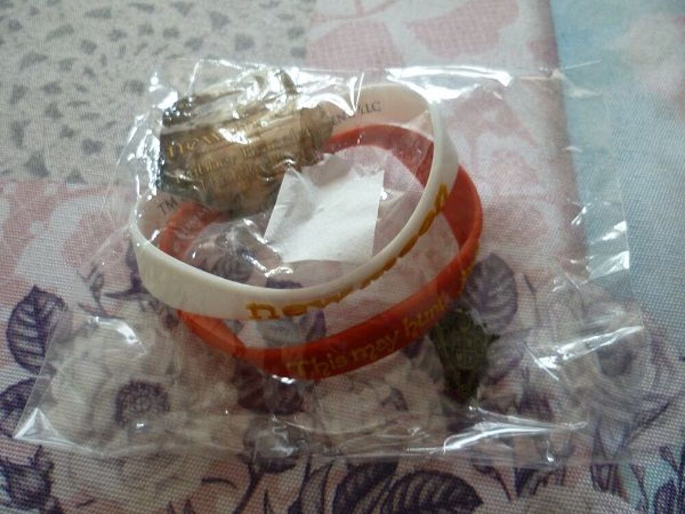 Bracelet twilight cullen cin&eacute;ma film volturi vampi Bijoux et montres