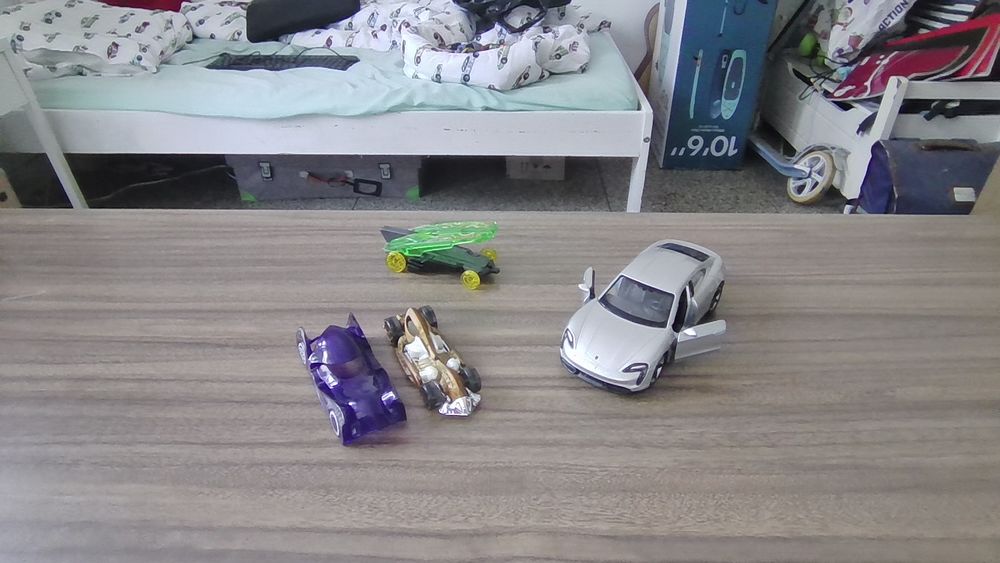 Voitures hotwhells. Jeux / jouets