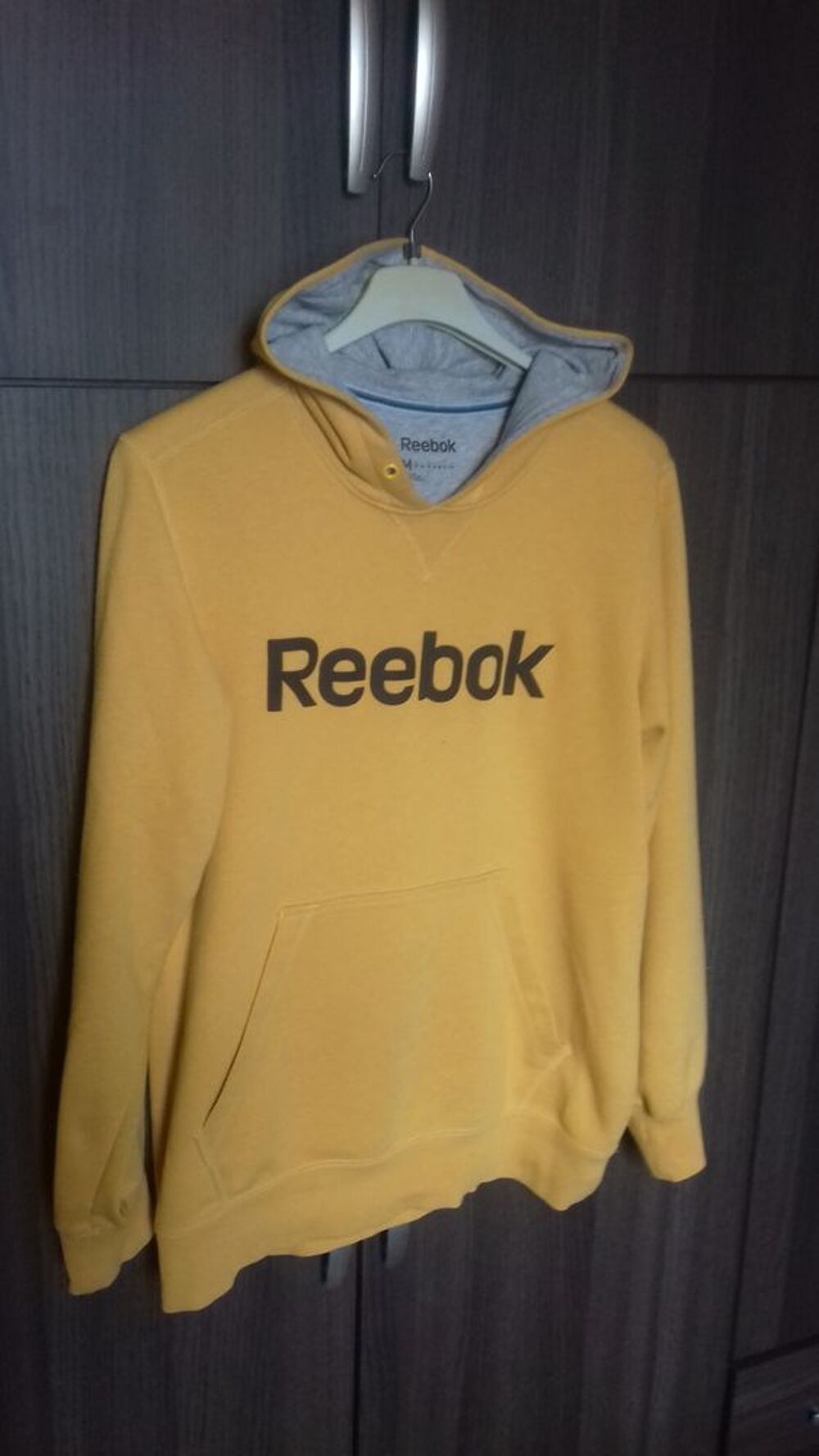 Pull reebok jaune new arrivals