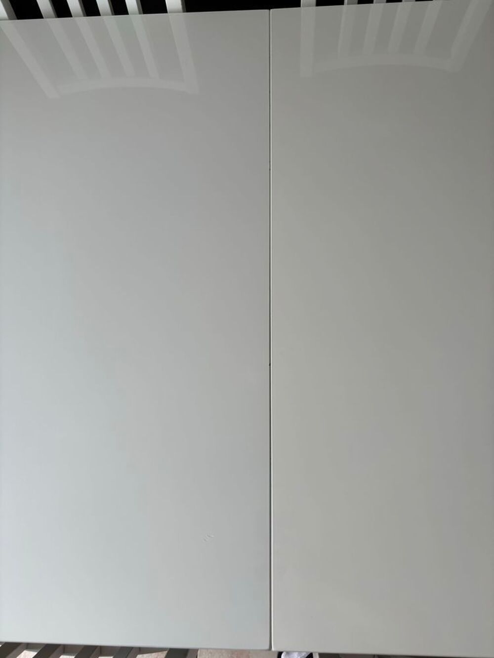 Table &agrave; manger blanche pouvant faire 1m de long jusqu'&agrave; 2m70 IKEA Meubles