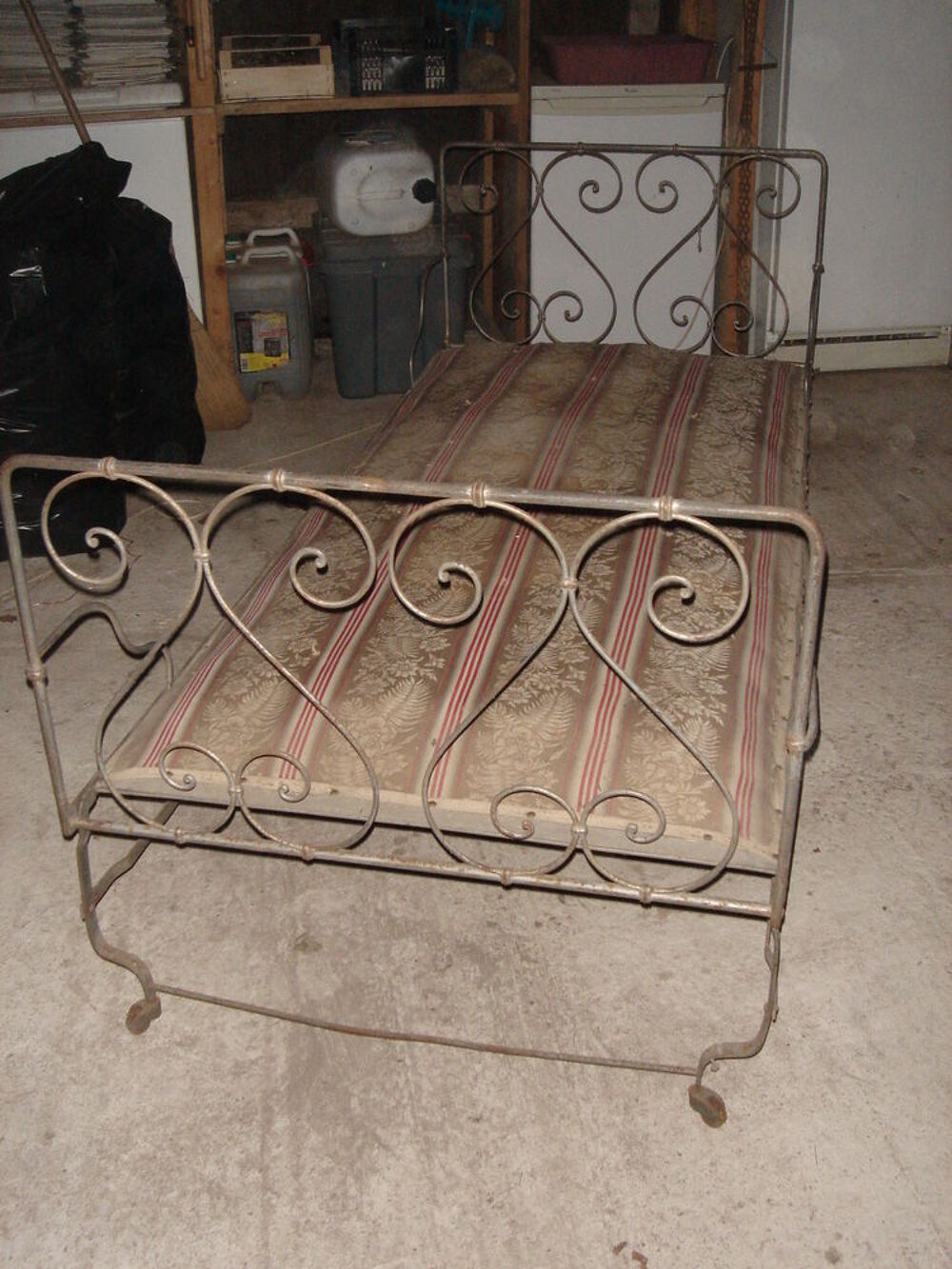 lit ancien Dcoration
