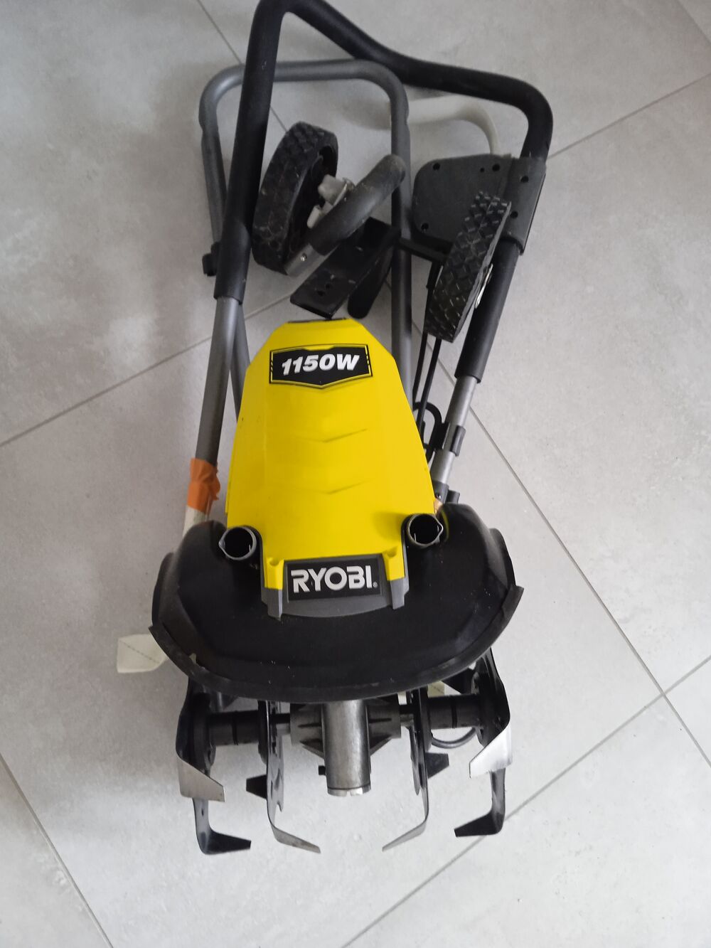 Bineuse &eacute;lectrique Ryobi 1150W Jardin