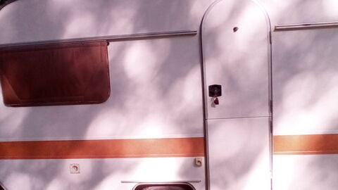 AUTRES Caravane 1981 occasion Millau 12100