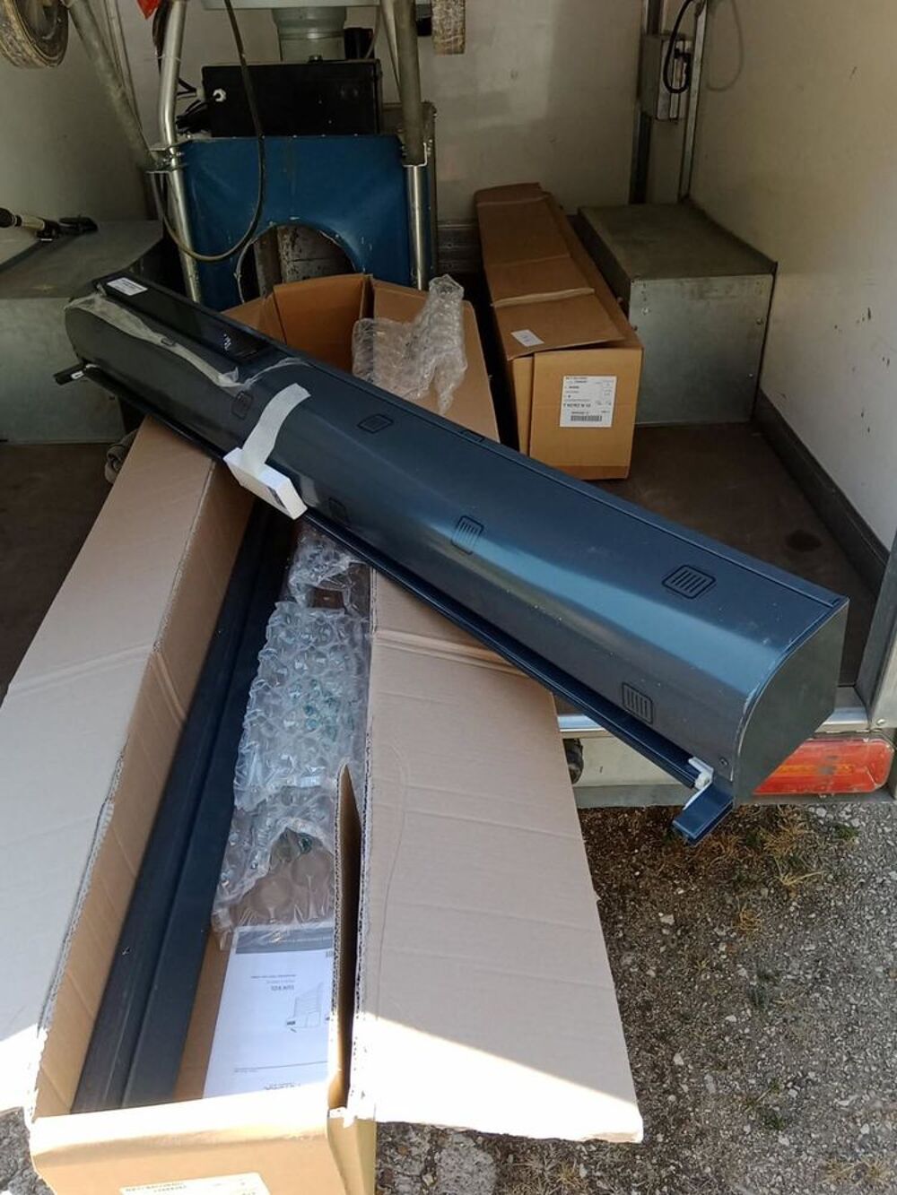 7 volet tout neuf solaire gris faire prix Bricolage