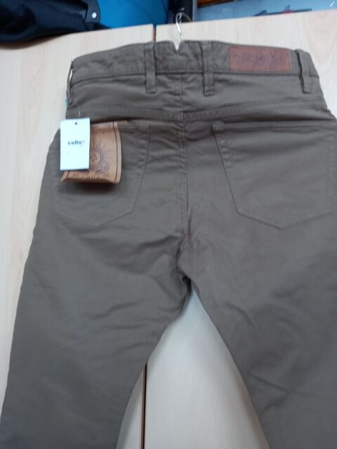 Pantalon Cielo  25 Paris 13 (75)