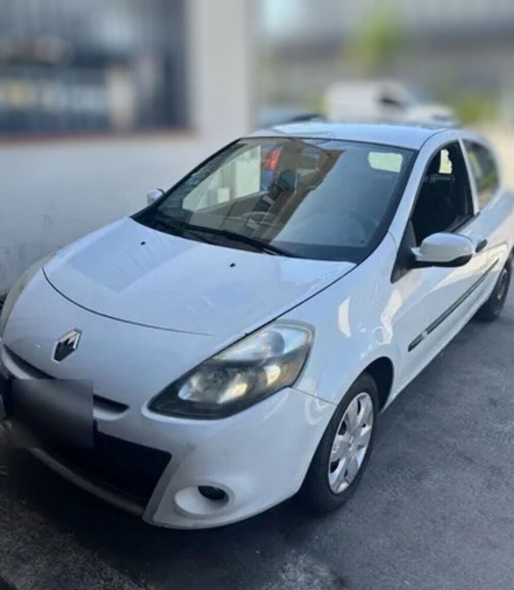 Clio III Clio 1.5 dCi 105 eco2 Dynamique 2008 occasion 84700 Sorgues