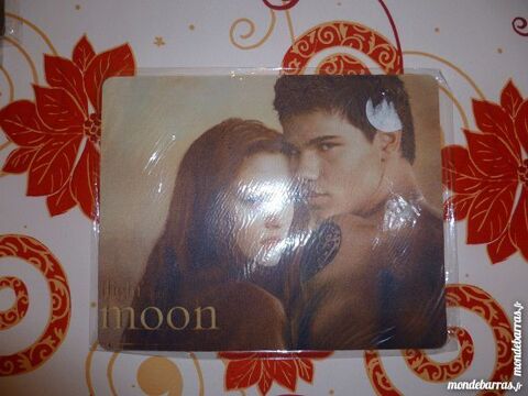 LOT  tapiS souris twilight bella jacob  film TV cullen 3 Fèves (57)
