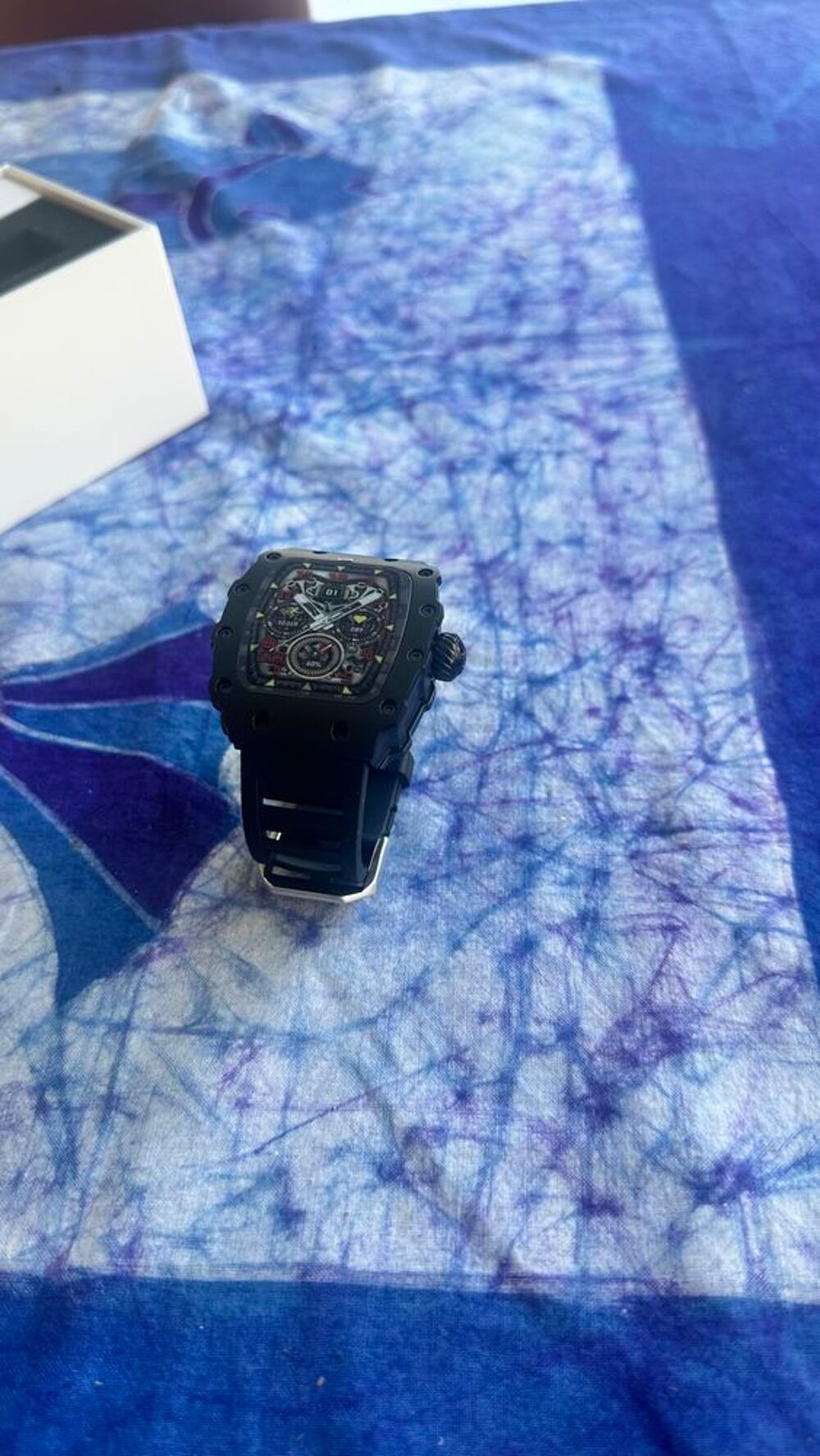 Montre connect&eacute;e Bijoux et montres