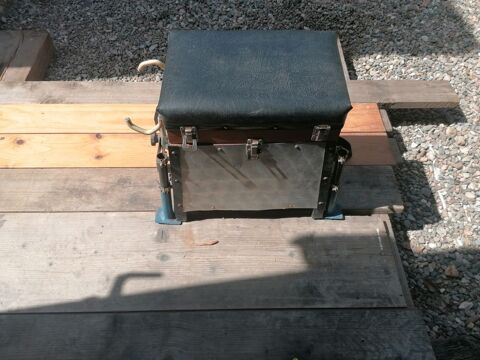 Panier coffre de p�che en bois 15 L�zignan-la-C�be (34)