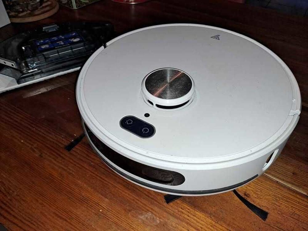 aspirateur robot lavant Electroménager