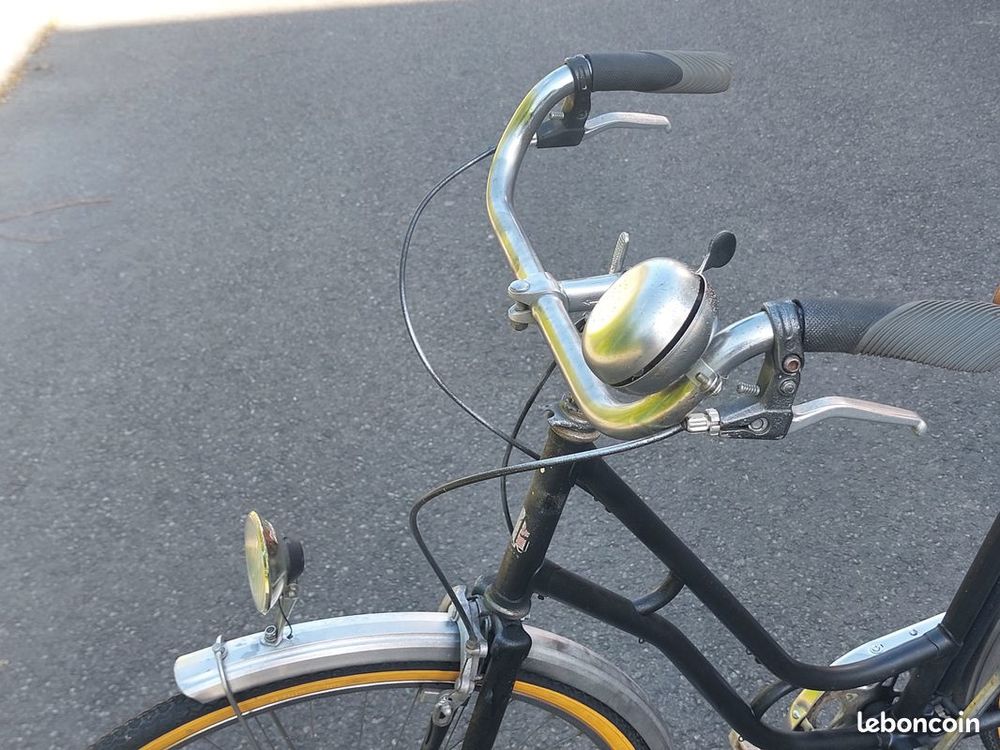 V&eacute;ritable V&eacute;lo de ville "Type Hollandais" ,3 vitesses Vélos