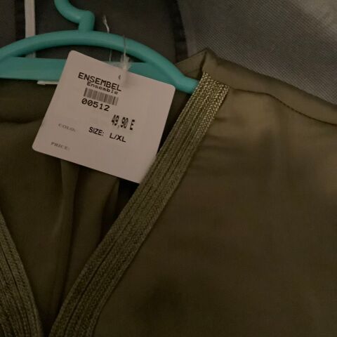 divers vtements grande taille femme Montreuil (93)