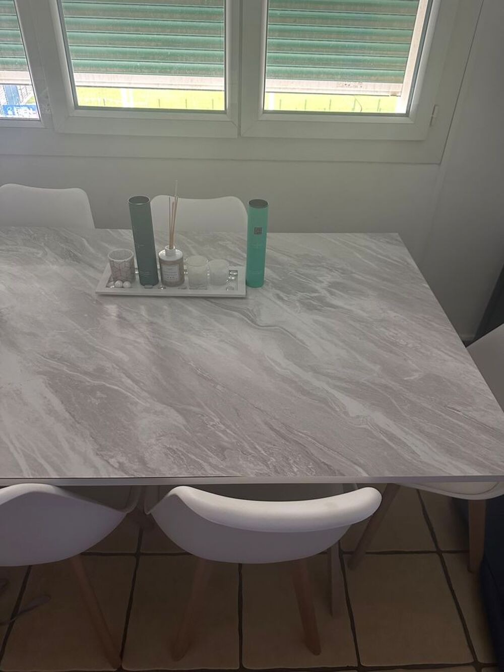 Table + 6 chaises Meubles
