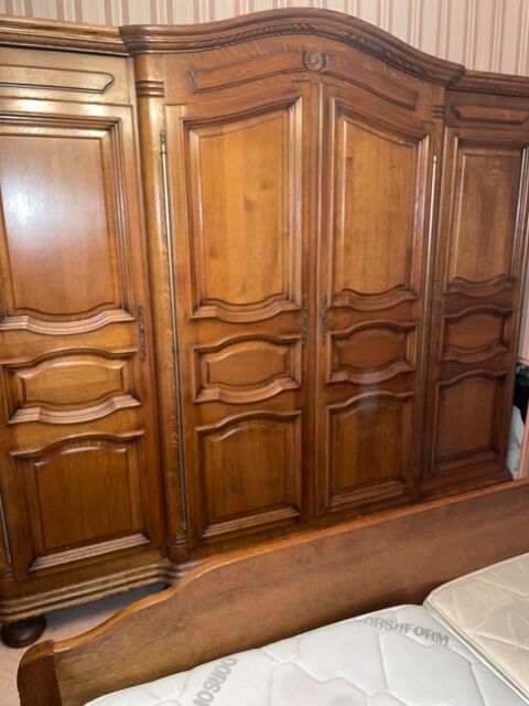 Chambre  coucher en chne massif  550 Barr (67)
