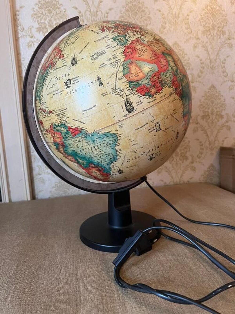 LAMPE GLOBE TERRESTRE Décoration