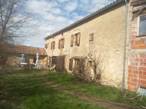   maison sur 6.5 hect de terrain Ferme - 6 pi�ce(s) - 270 m�