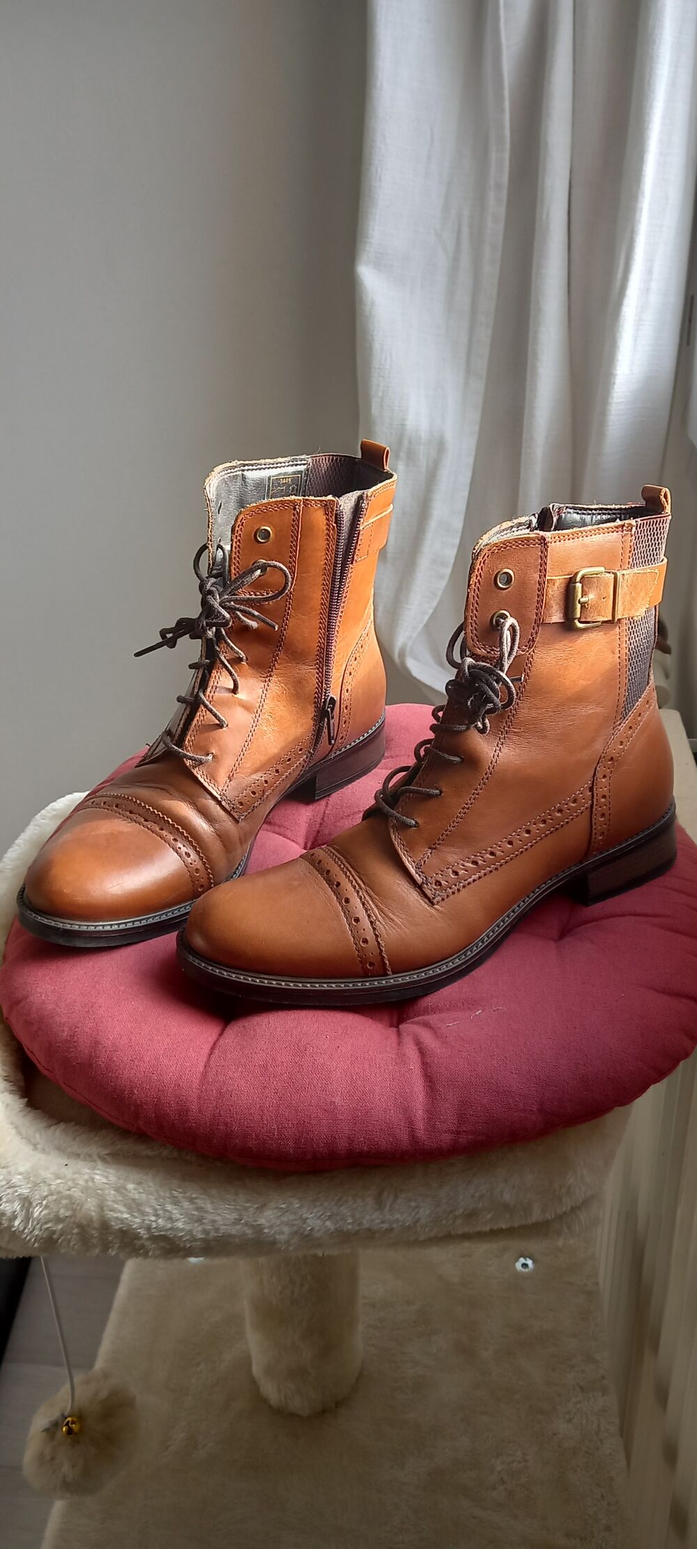 Bottines cuir...lacets et zip Chaussures