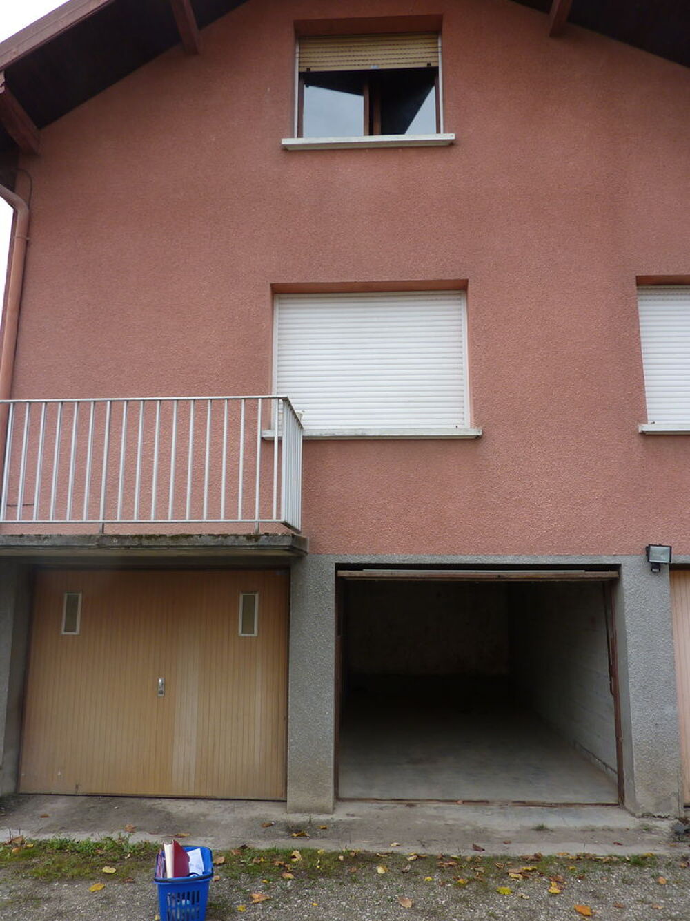 Location Parking/Garage EXINCOURT - garage dans maison Exincourt