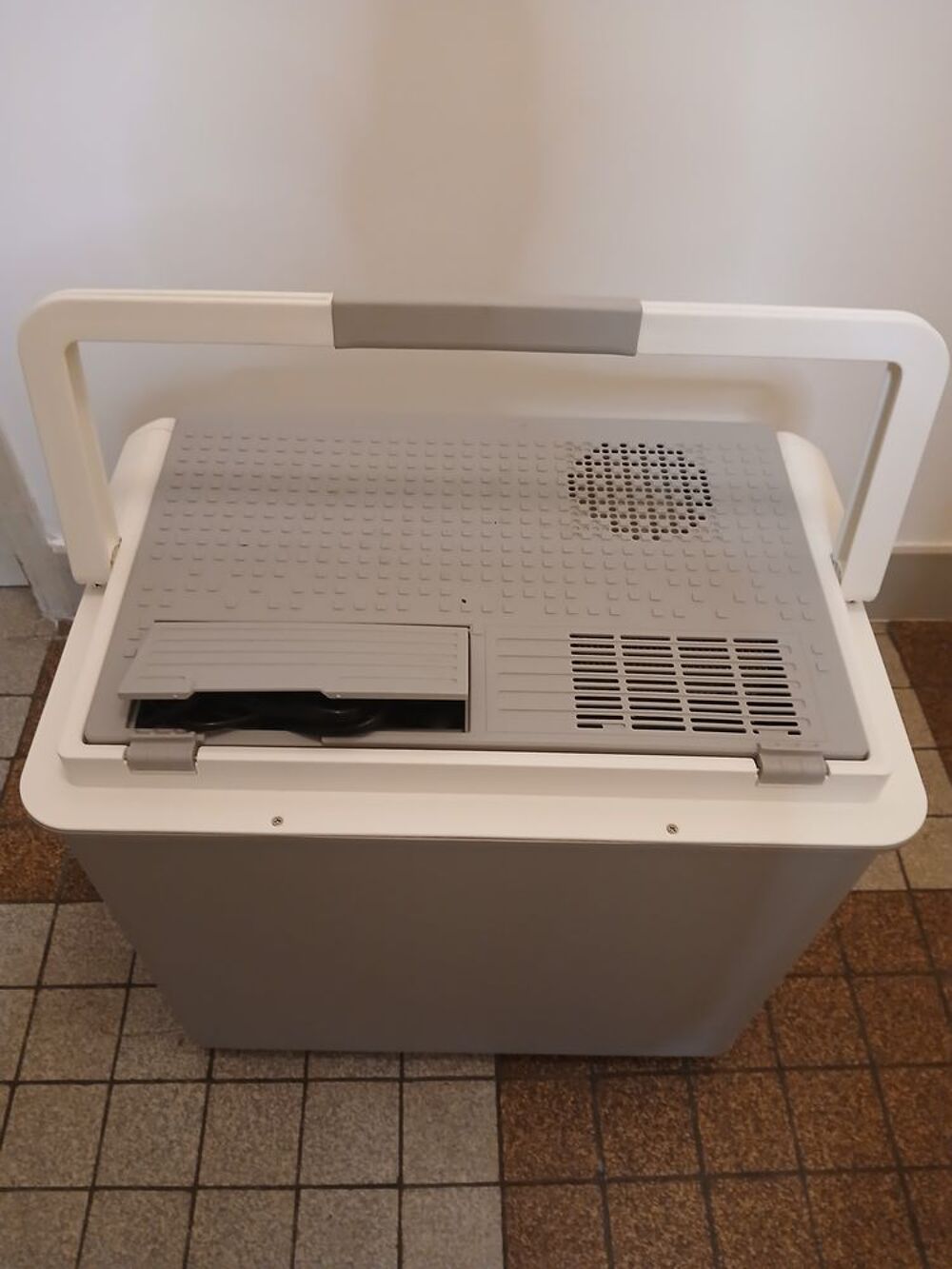 Glaci&egrave;re &eacute;lectrique NORAUTO 30 litres Electroménager